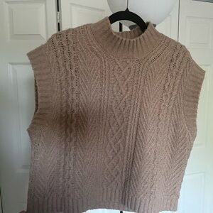 ANDNOWTHIS beige sweatervest
